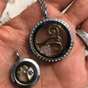 Locket necklace!